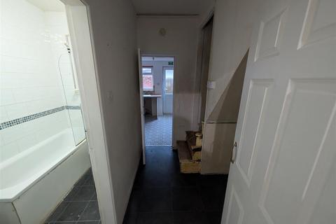 undefined, Redcar Street, Hull