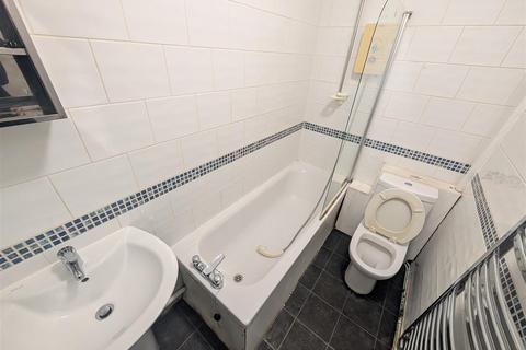 undefined, Redcar Street, Hull