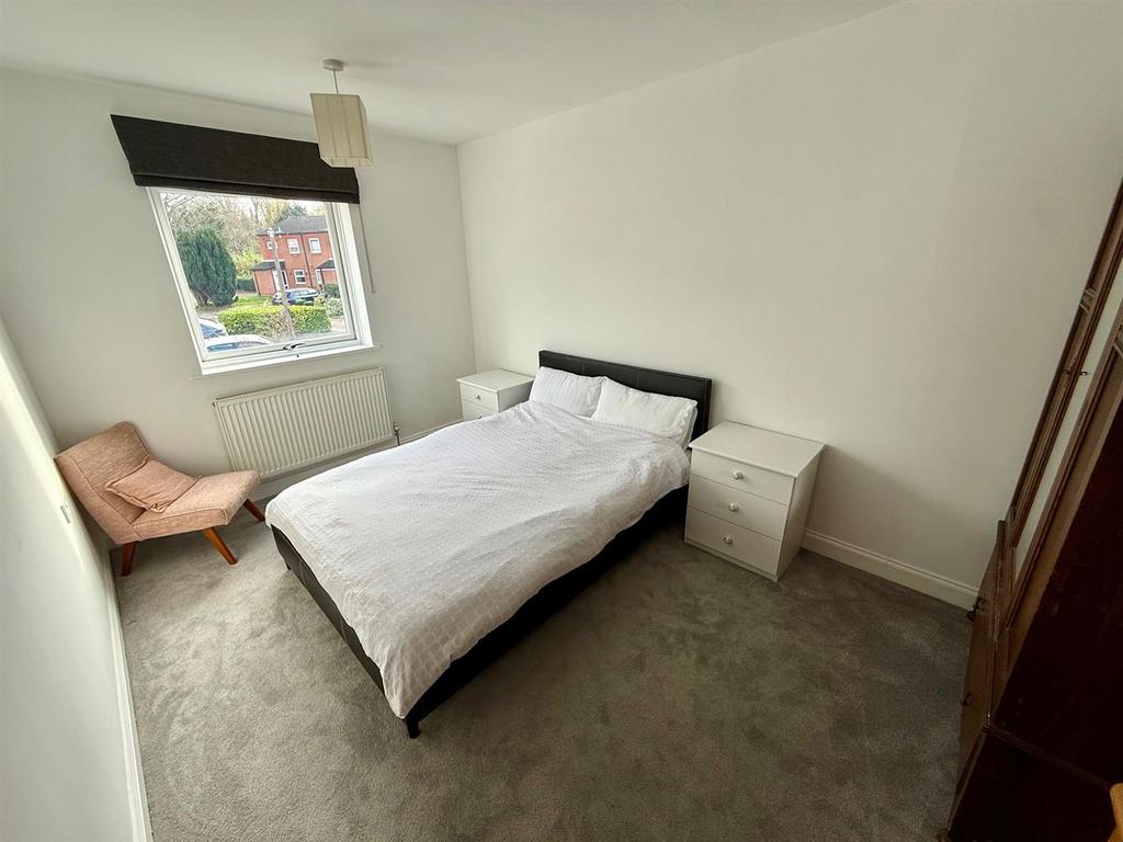 MR88 Bed2.jpg