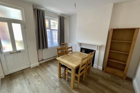 2 bedroom terraced house to rent, Wolverton Road, Leicester LE3