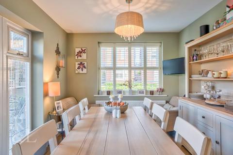4 bedroom detached house for sale, Bernard Vann Crescent, Ashby-De-La-Zouch