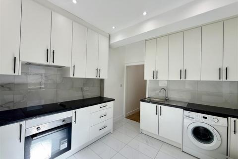 undefined, Northcote Avenue, Southall