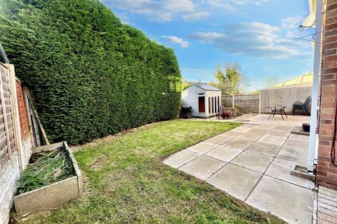 3 bedroom end of terrace house for sale, Flaxman Close, Barlaston, ST12