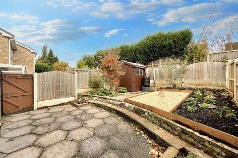 3 bedroom end of terrace house for sale, Trentham Gardens Close, Stoke-On-Trent, ST4