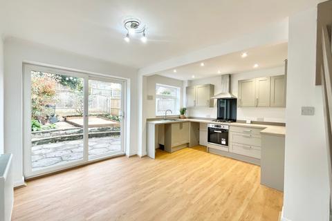 3 bedroom end of terrace house for sale, Trentham Gardens Close, Stoke-On-Trent, ST4
