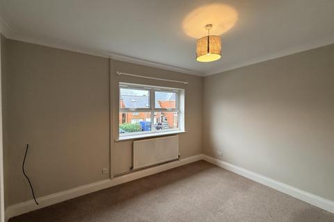 2 bedroom apartment to rent, Whitby Avenue, York