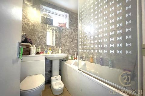 2 bedroom flat to rent, Manorgate Road, KINGSTON UPON THAMES KT2