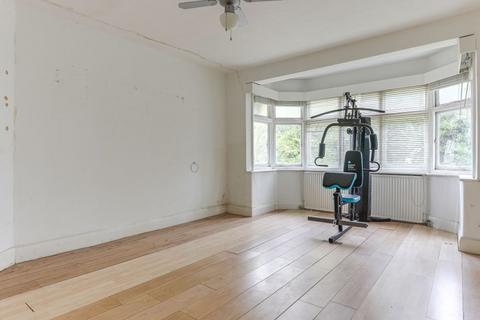 undefined, Mansfield Hill, London E4