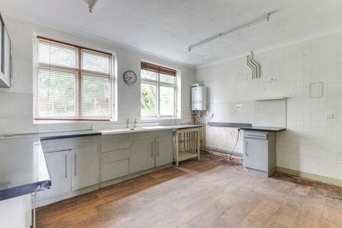 undefined, Mansfield Hill, London E4