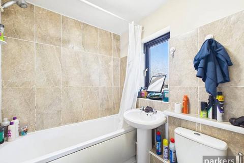 undefined, Ashby Court, Berkshire RG2