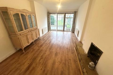undefined, Ostereley/Isleworth TW5
