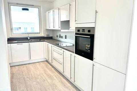 1 bedroom flat to rent, 14 Frogley Park, Barking IG11