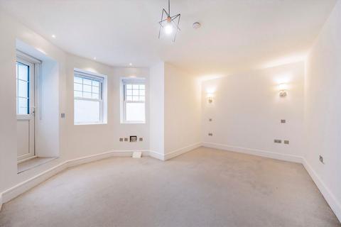 3 bedroom flat to rent, Milton Park, London N6