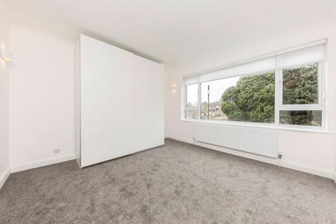 undefined, Aylmer Road, London N2