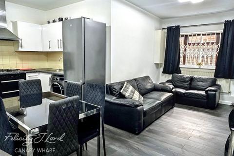 4 bedroom apartment to rent, Wellspring, London
