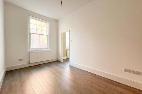 1 bedroom apartment to rent, Earls Court Road, Earls Court, London, SW5