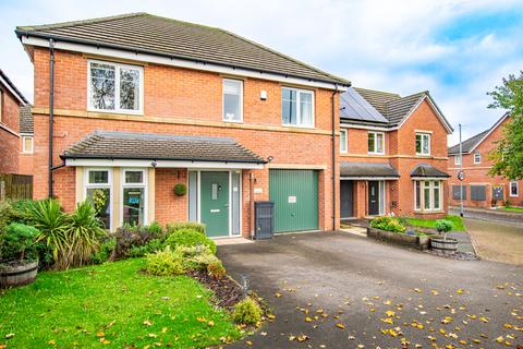 4 bedroom detached house for sale, Crossgates, Leeds LS15