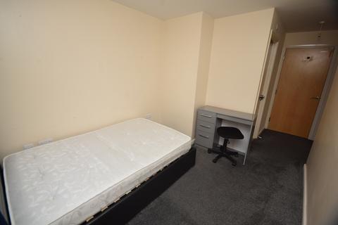 undefined, Hatfield AL10