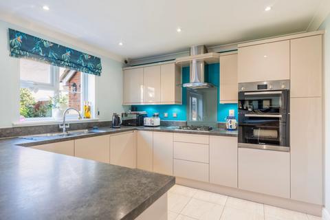 4 bedroom detached house for sale, Bloodhound Road, Watton