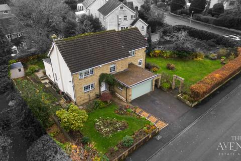 Woodvale Crescent, Bingley, West Yorkshire, BD16