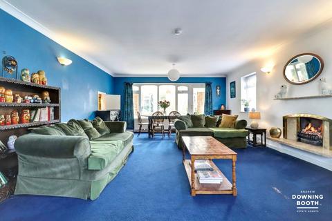 4 bedroom detached house for sale, Charnwood Close, Lichfield WS13