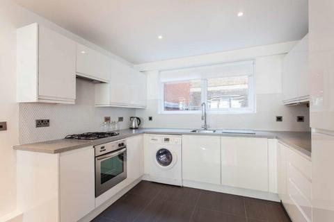 2 bedroom apartment to rent, Chitty Street, London W1T