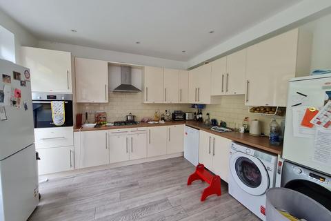 undefined, Highview Gardens, Edgware, HA8