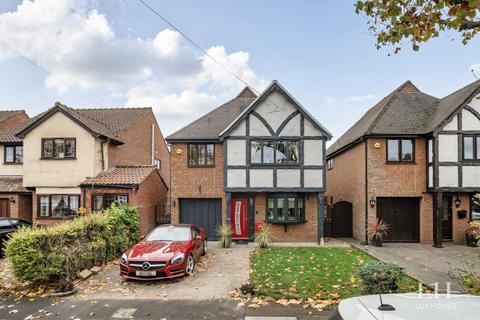 5 bedroom detached house for sale, Rockingham Avenue, Hornchurch