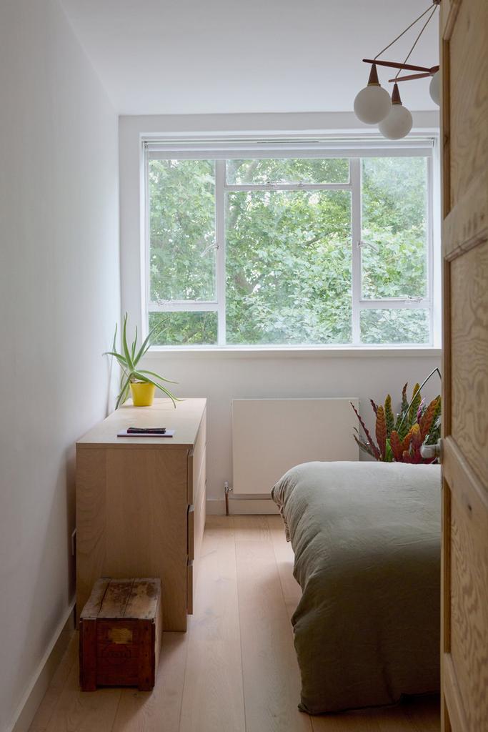 296324   bevin court 16.jpg