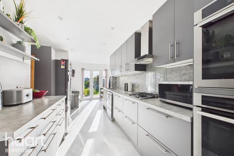 undefined, Brentwood Road, Romford, RM1 2RT