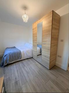 undefined, Union Road, London SW8