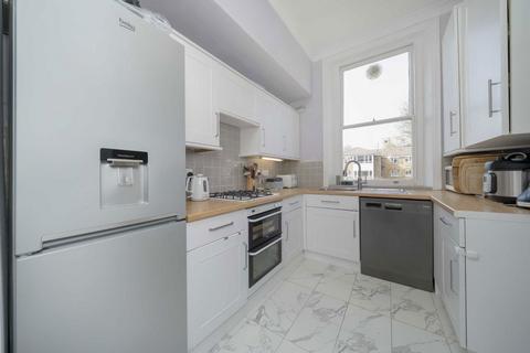 2 bedroom flat for sale, Brondesbury Villas, London NW6