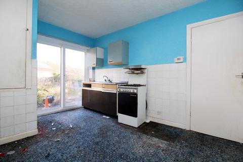 2 bedroom bungalow for sale, St. Asaph Avenue, Kinmel Bay LL18