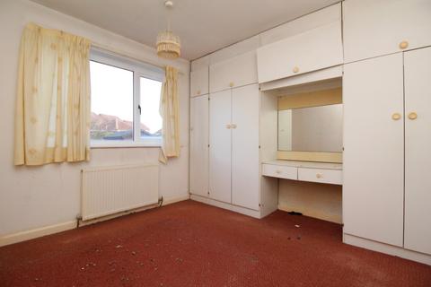 2 bedroom bungalow for sale, St. Asaph Avenue, Kinmel Bay LL18
