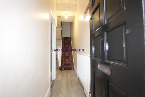 undefined, East Ham E6