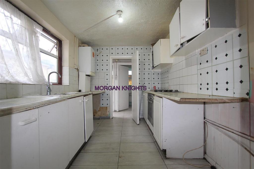 Kitchen:
