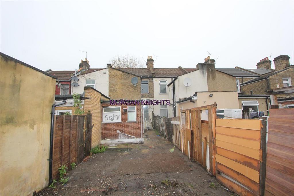 Rear Garden: