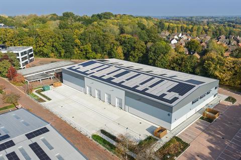 Warehouse to rent, Wade Rd Basingstoke RG24 8NE