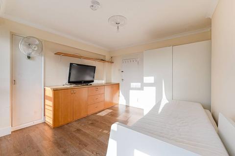 2 bedroom flat to rent, Queens Caroline Street, W6, Hammersmith, London, W6