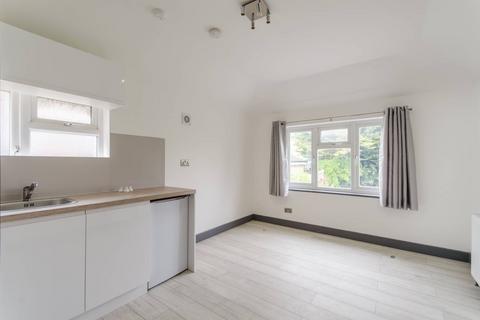 undefined, Dollis Hill Lane, Dollis Hill, London, NW2