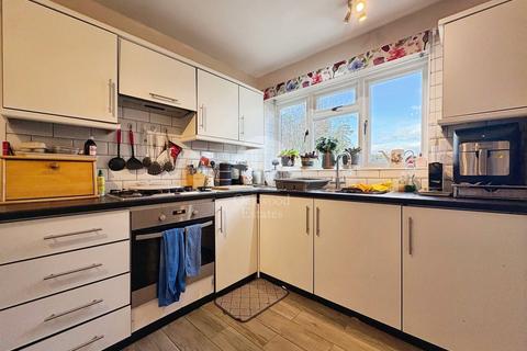 undefined, Redditch, Bracknell RG12