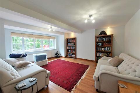 1 bedroom in a house share to rent, Marguerite Way, Bishop's Stortford, CM23