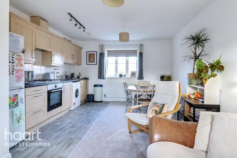 2 bedroom flat for sale, Turnstone Drive, Bury St Edmunds