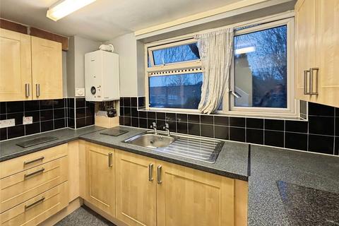 2 bedroom flat to rent, Colinton, Lancashire WN8