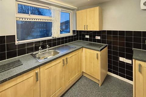 2 bedroom flat to rent, Colinton, Lancashire WN8