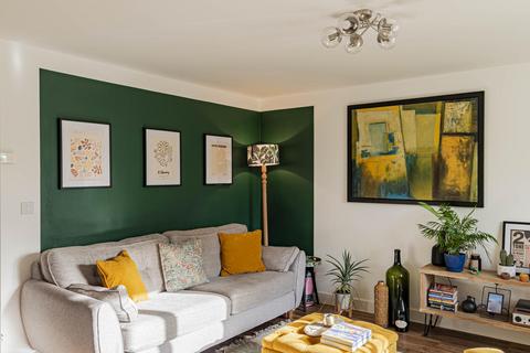 3 bedroom terraced house for sale, Cavalry Close, Canterbury CT1