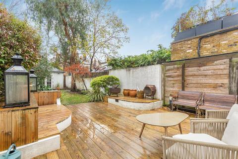 undefined, Ashleigh Road, London