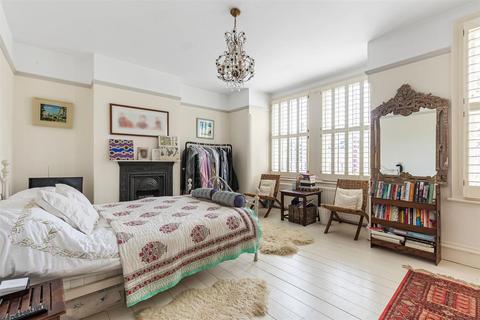 undefined, Ashleigh Road, London