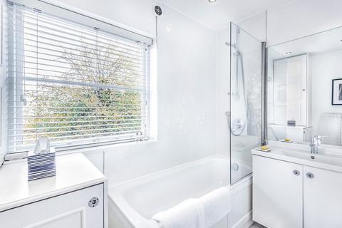 1 bedroom flat for sale, Dawson Place, Bayswater, London, W2
