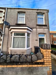 3 bedroom end of terrace house to rent, Neath SA11